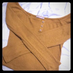 Off the shoulder long sleeve shirt